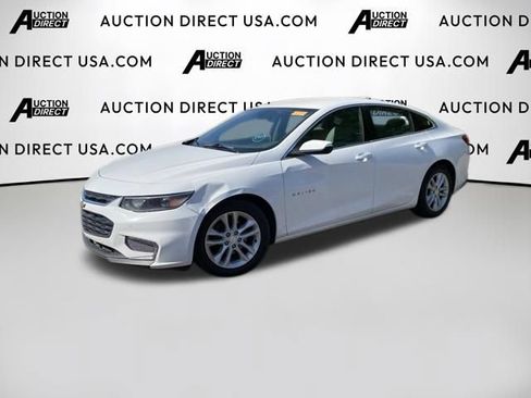 Used 2018 Chevrolet Malibu LT w/ Driver Confidence Package FWD image 1
