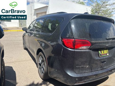 Used 2019 Chrysler Pacifica Touring-L Plus w/ Advanced Safetytec Group FWD image 2