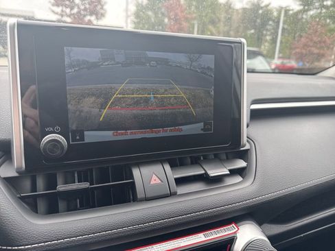 Used 2025 Toyota RAV4 LE image 18