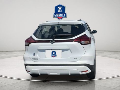 Used 2023 Nissan Kicks SR FWD image 6