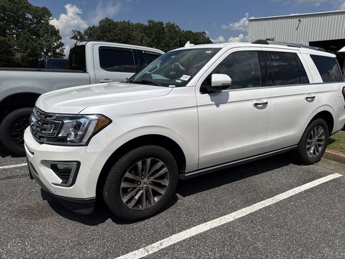 Used 2018 Ford Expedition Limited w/ Equipment Group 301A RWD image 10