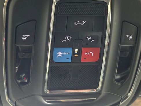 Certified 2022 Jeep Grand Cherokee L Laredo image 26