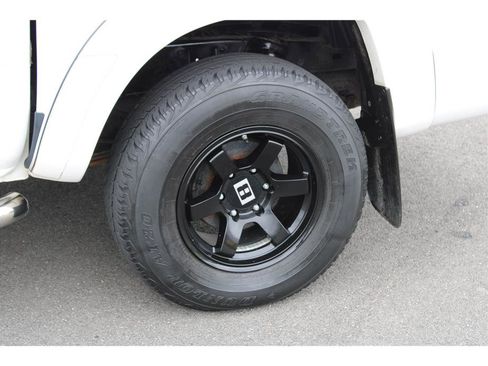 Used 2011 Toyota Tacoma 4x4 Double Cab image 6