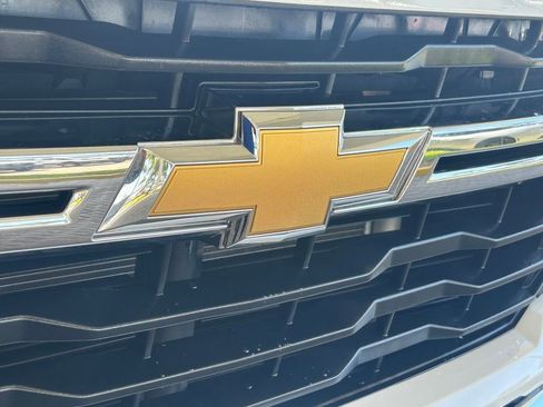 Used 2024 Chevrolet Silverado 2500 LT image 19