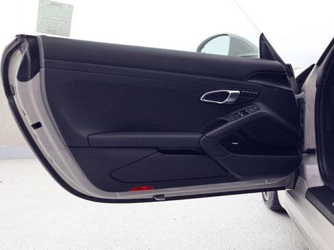 Certified 2023 Porsche 718 Boxster RWD image 14