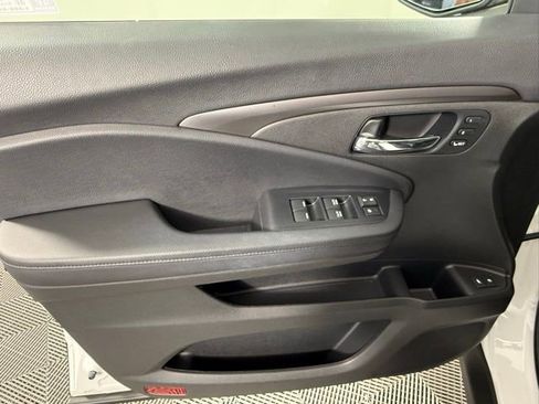 Used 2022 Honda Pilot Special Edition image 14