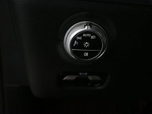 New 2026 Mercedes-Benz C 300 Sedan image 9