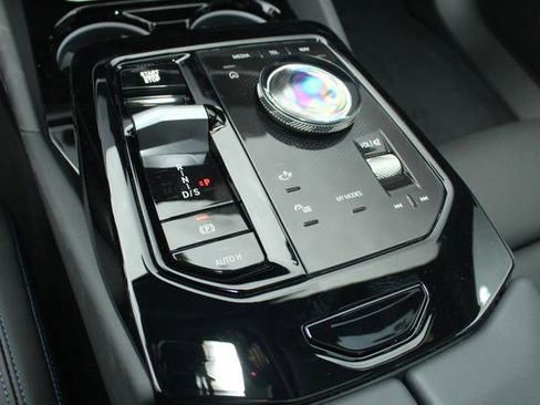 New 2026 BMW 530i w/ M Sport Package image 14