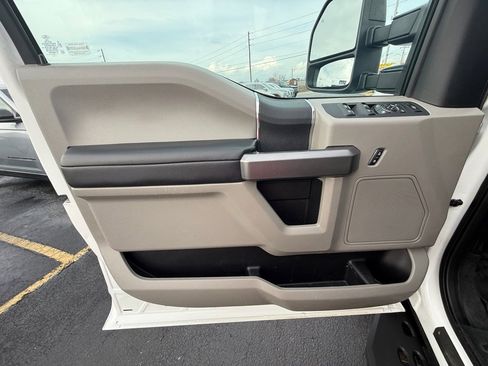 Used 2019 Ford F250 XLT w/ XLT Value Package image 10