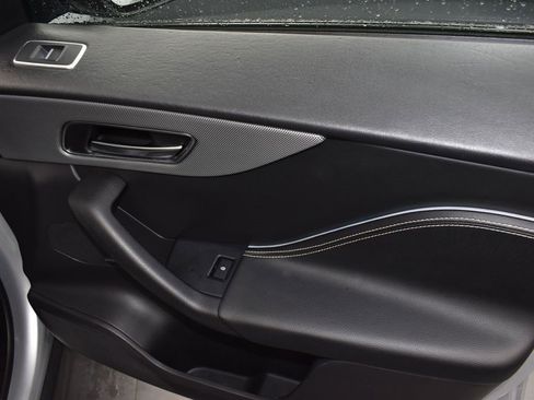 Used 2017 Jaguar F-PACE S image 21