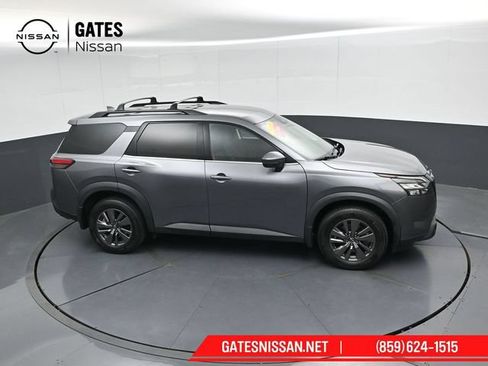 Certified 2023 Nissan Pathfinder SV w/ Black Appearance Package AWD/4WD image 46