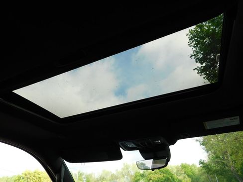 Used 2024 Chevrolet Silverado 1500 ZR2 w/ Technology Package AWD/4WD image 6