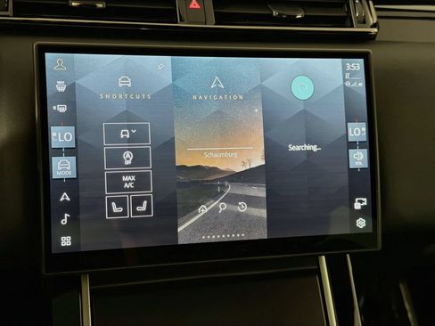 Used 2026 Land Rover Range Rover Velar Dynamic SE AWD/4WD image 15