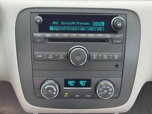 Used 2009 Buick Lucerne CXL image 20
