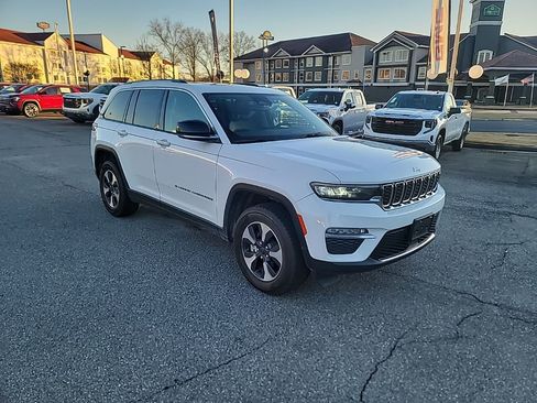 Used 2024 Jeep Grand Cherokee Limited 4xe image 1