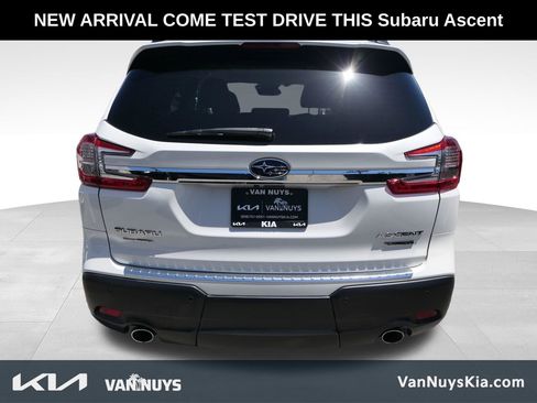 Used 2023 Subaru Ascent Limited w/ Technology Package AWD/4WD image 5