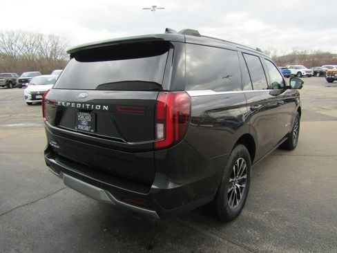 Used 2025 Ford Expedition Platinum AWD/4WD image 15