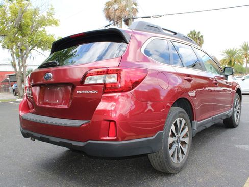 Used 2015 Subaru Outback 2.5i Limited image 16