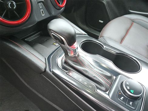 Used 2025 Chevrolet Blazer RS image 25