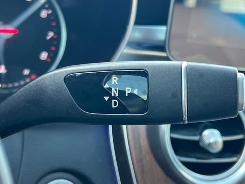 Used 2019 Mercedes-Benz C 300 Sedan image 21