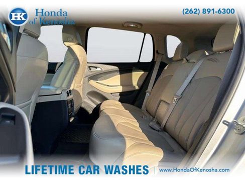 Used 2018 Buick Envision Essence image 30