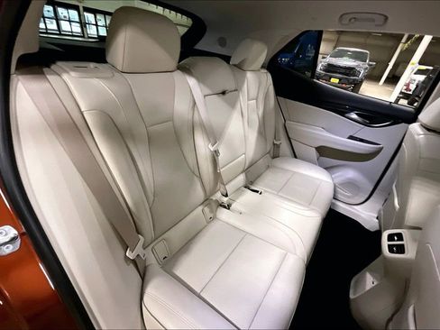 Used 2021 Buick Envision Essence w/ Technology Package I AWD/4WD image 25
