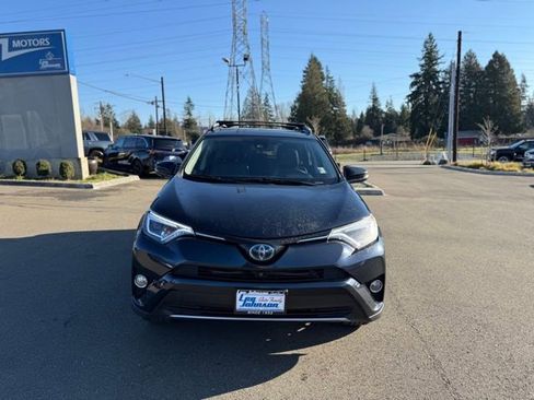 Used 2017 Toyota RAV4 Limited w/ Advanced Technology Package image 2