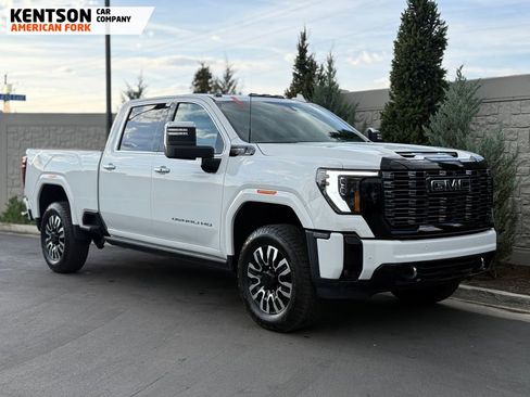 Used 2025 GMC Sierra 3500 Denali Ultimate image 13