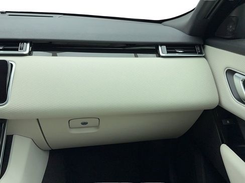 Used 2023 Land Rover Range Rover Velar R-Dynamic S image 21