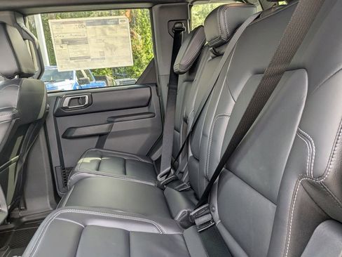 New 2025 Ford Bronco Outer Banks image 15