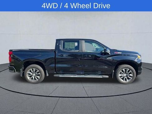 Used 2023 Chevrolet Silverado 1500 RST w/ Z71 Off-Road Package AWD/4WD image 8