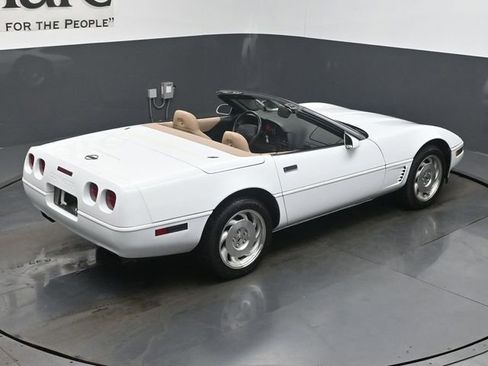 Used 1996 Chevrolet Corvette Convertible RWD image 36