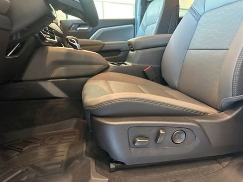 New 2026 Chevrolet Colorado ZR2 w/ Technology Package image 9