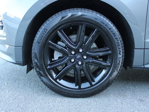 Used 2024 Ford Edge ST-Line image 9