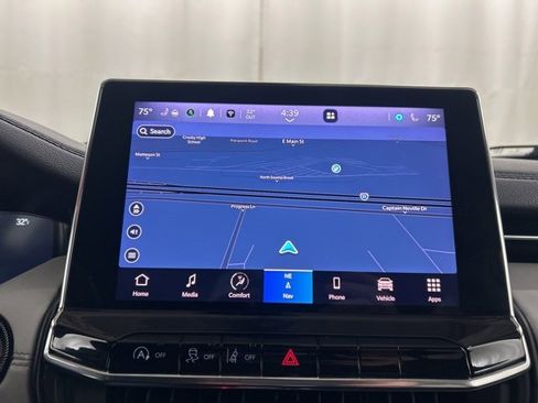 Used 2022 Jeep Compass Limited w/ Elite Group image 15