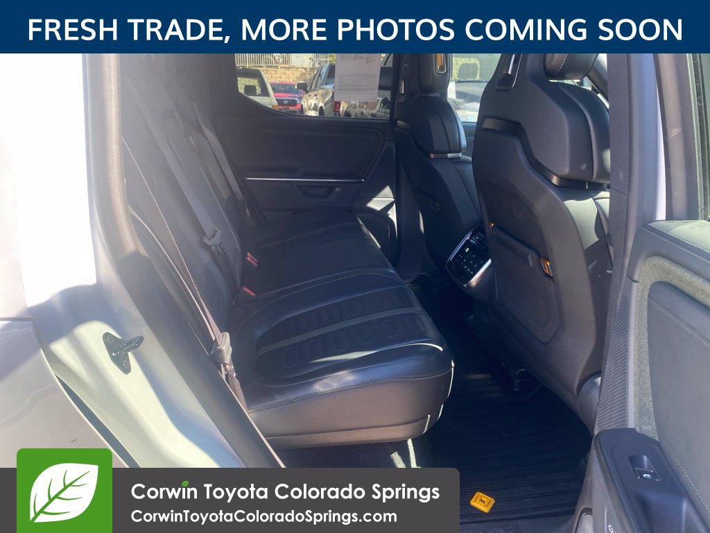 Used 2025 Rivian R1T Adventure Dual AWD/4WD image 10