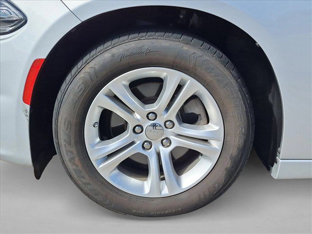 Used 2022 Dodge Charger SXT w/ Leather Interior Group RWD image 25