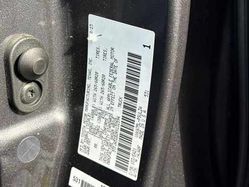 Used 2024 Toyota Tundra Limited image 32