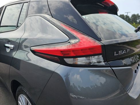 Used 2023 Nissan Leaf S FWD image 33