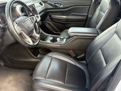 Used 2023 GMC Acadia SLT image 12