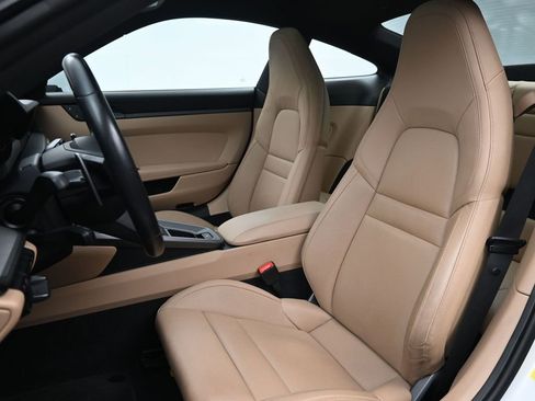 Certified 2022 Porsche 911 Carrera image 5