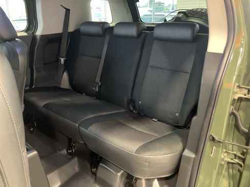 Used 2010 Toyota FJ Cruiser 4WD image 21