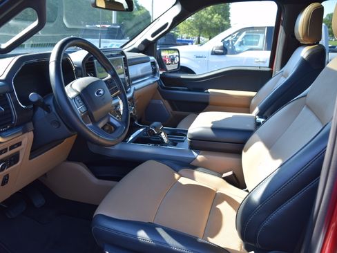 Used 2021 Ford F150 Lariat w/ Equipment Group 502A High AWD/4WD image 10