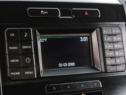 Used 2016 Ford F150 XLT w/ Trailer Tow Package image 28