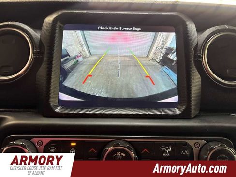 Used 2019 Jeep Wrangler Unlimited Sahara w/ Dual Top Group image 16