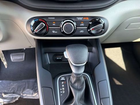 Used 2024 Kia Soul LX w/ Option Group 015 image 23