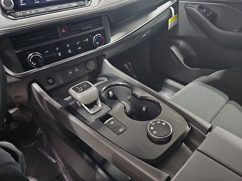Certified 2025 Nissan Rogue S AWD/4WD image 24
