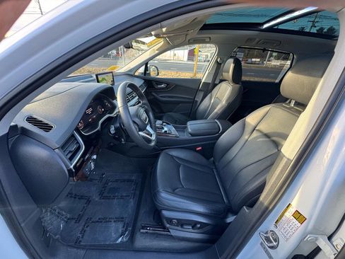Used 2018 Audi Q7 3.0T Prestige w/ Prestige Package image 9