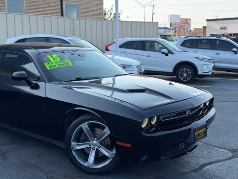 Used 2015 Dodge Challenger SXT w/ Super Sport Group (SS/T) RWD image 27