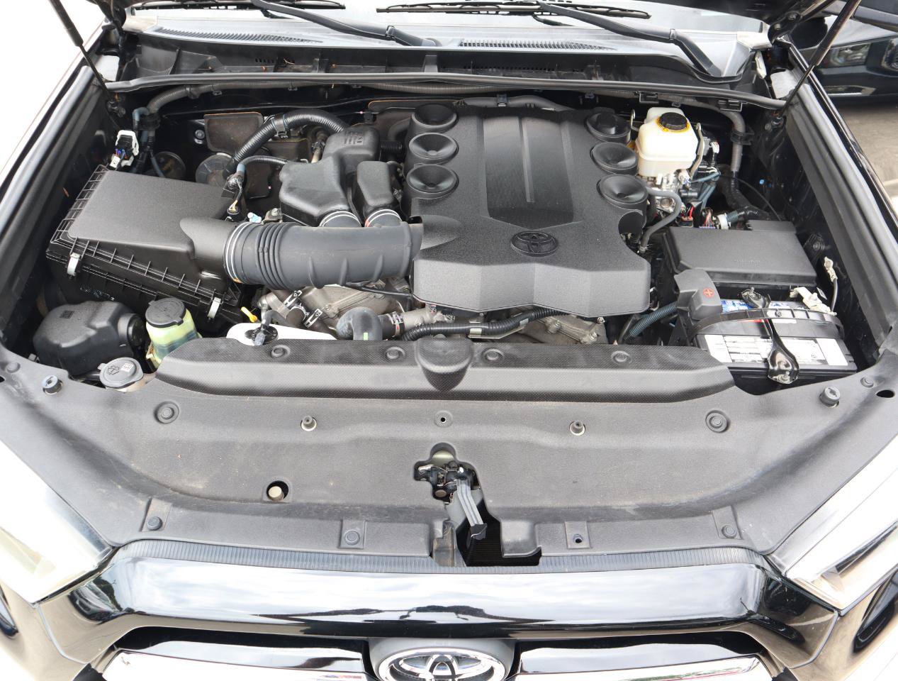Used 2016 Toyota 4Runner Limited AWD/4WD image 12